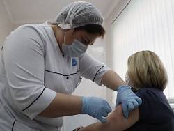 Глава Роспотребнадзора Попова заявила, что еще 8 регионов введут обязательную вакцинацию