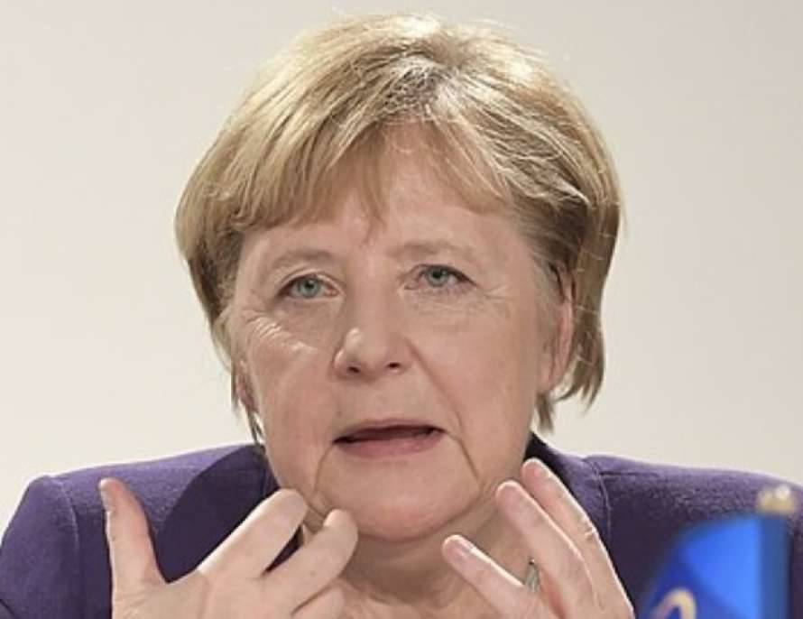 Меркель не считает приглашение Путина на саммит ЕС «незаслуженной наградой»