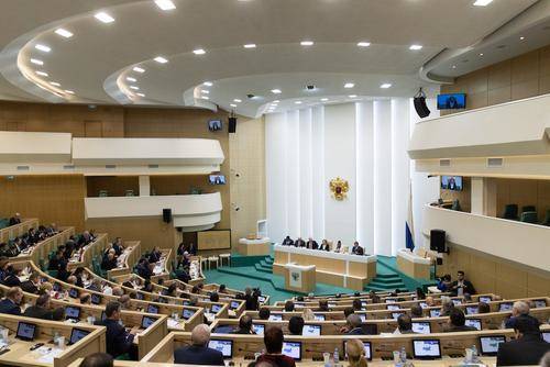 Сенатор Рязанский поддержал идею обязательного подписания трудовыми мигрантами «соглашение о лояльности»