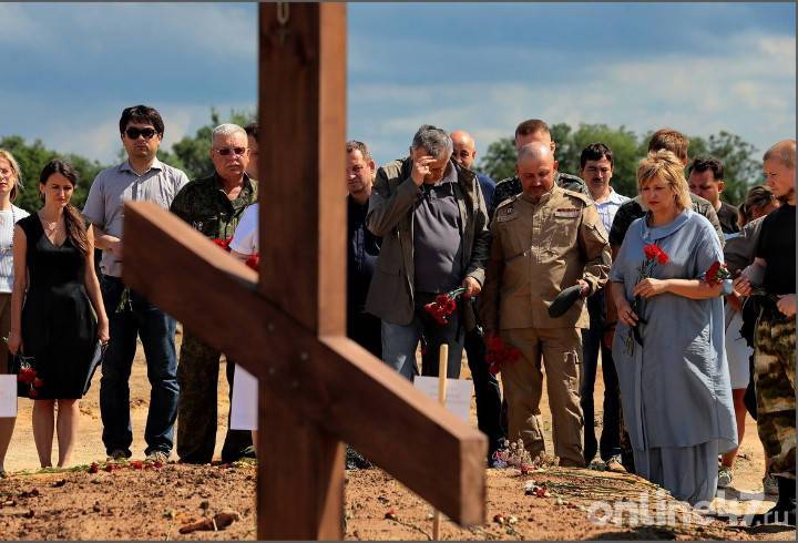 Фоторепортаж: мемориалу – быть, или как под Тосно восстанавливают память героев Великой Отечественной