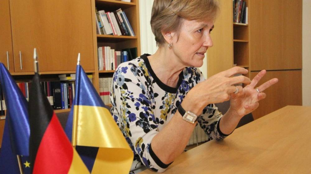 Посол пояснила, почему Германия не предоставляет Украине оружие