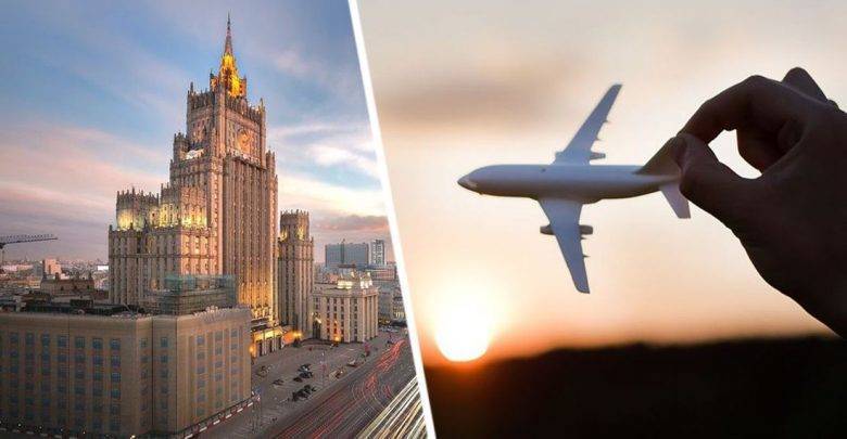 МИД предостерег российских туристов от поездок за границу