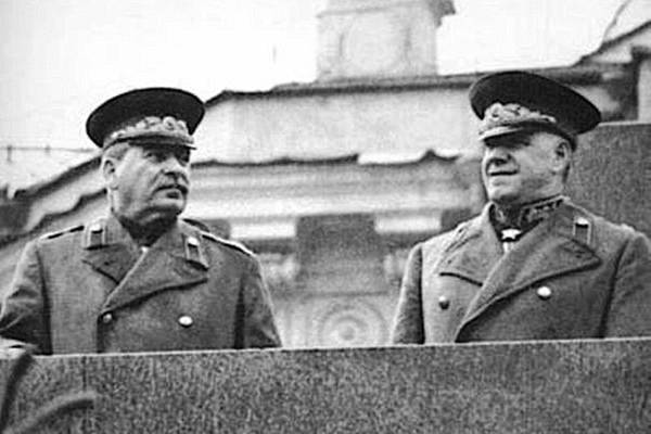 За что на самом деле Сталин снял Жукова с должности начальника Генштаба