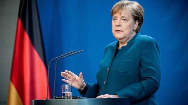Меркель заявила, что в ЕС «серьезная проблема» с Венгрией