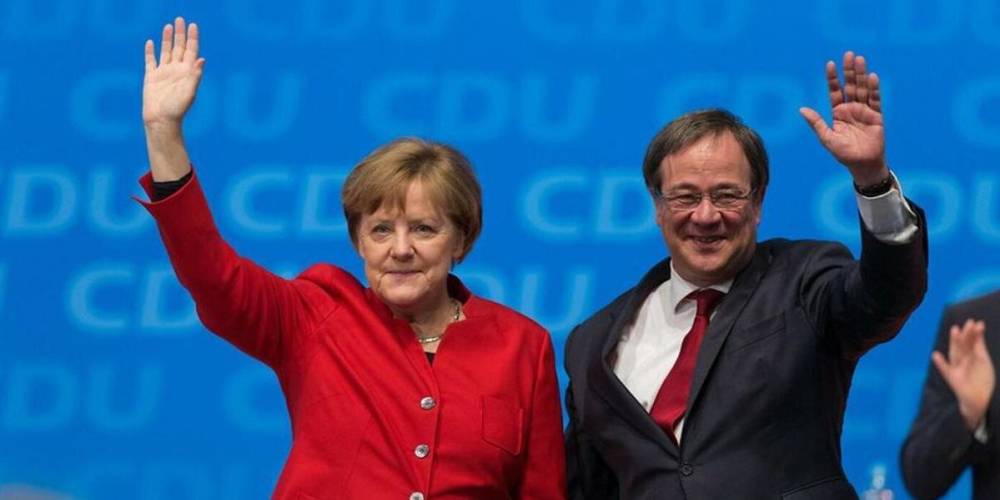 Партийный преемник Меркель назвал причину остановки СП-2