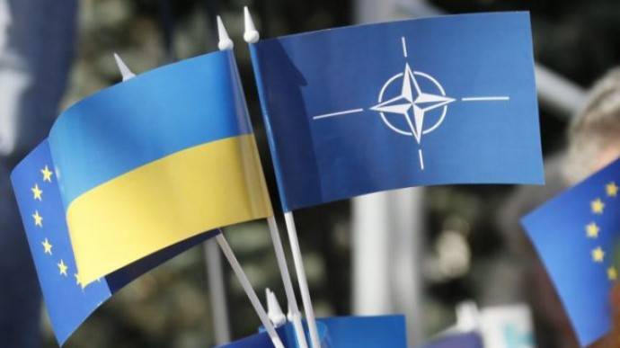 Украина пока не может стать членом ЕС и НАТО, - кандидаты в канцлеры Германии