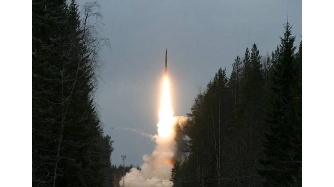 В России состоялся успешный запуск новой баллистической ракеты
