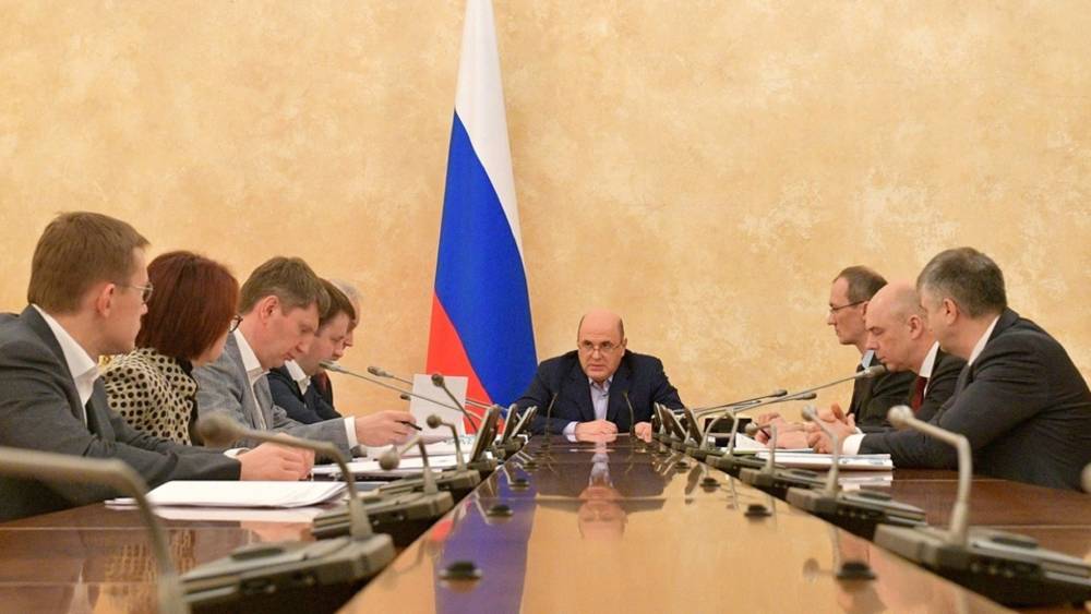 Правительство России выделит 47 миллиардов рублей на поддержку семей