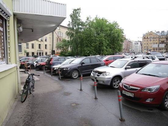 Что нужно знать автомобилистам о правилах парковки в Петербурге