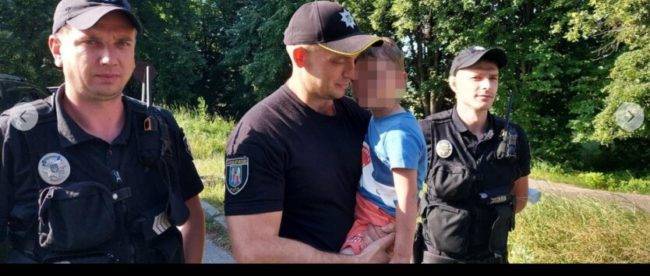 Киевские полицейские более 12 часов разыскивали мальчика в лесопарковой зоне