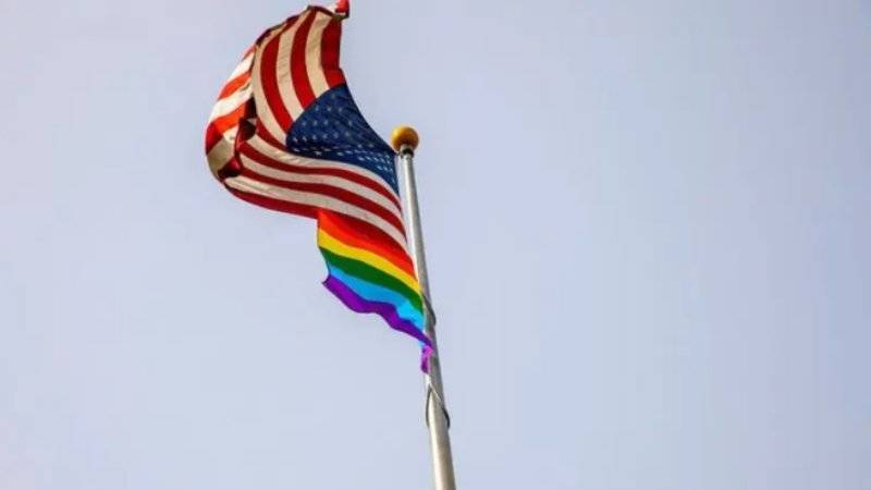 США в День украинской конституции поздравили «Незалежную» с днём ЛГБТ-прайда