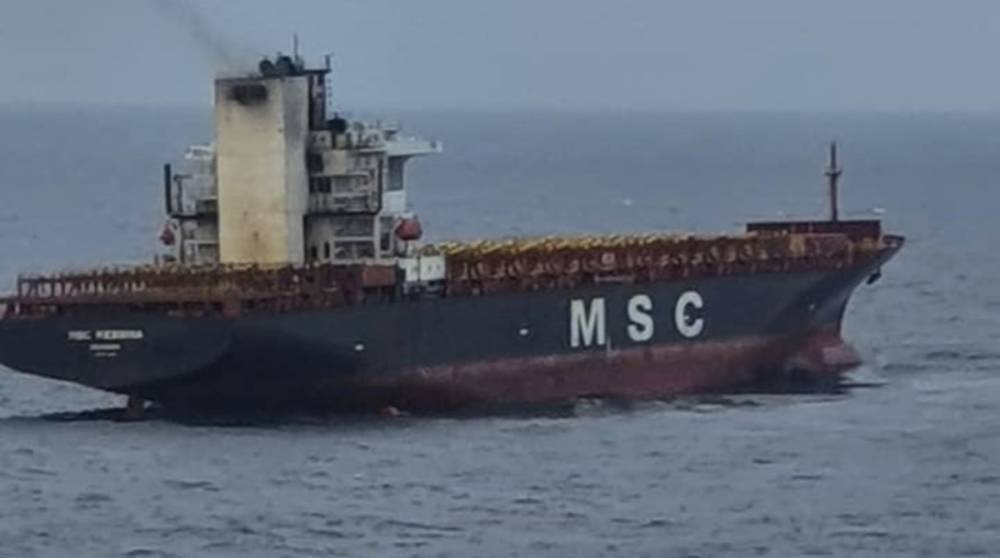 В Индийском океане горело судно с украинскими моряками