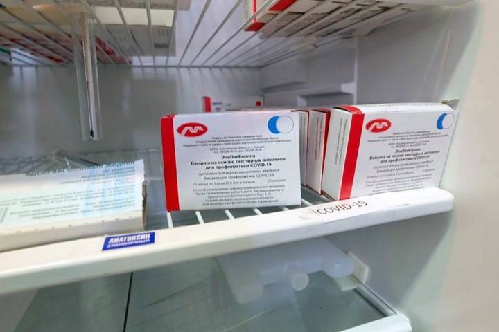 Новосибирский центр «Вектор» намерен зарегистрировать еще одну вакцину от COVID-19