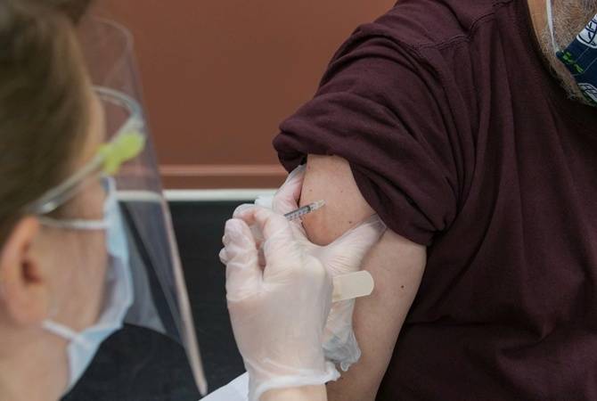 Полностью вакцинированы против коронавируса полмиллиона украинцев