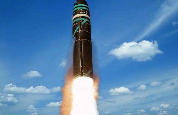 В РФ запустили новую межконтинентальную баллистическую ракету