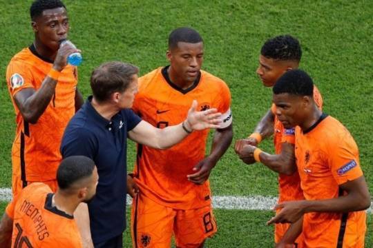 Главный тренер сборной Нидерландов покинул пост после невыхода в четвертьфинал Евро-2020
