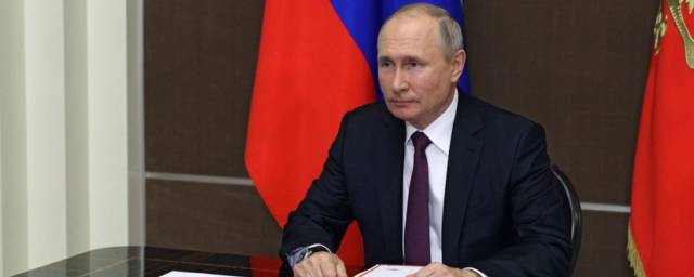 Владимир Путин провел совещание по вопросам подготовки к прямой линии