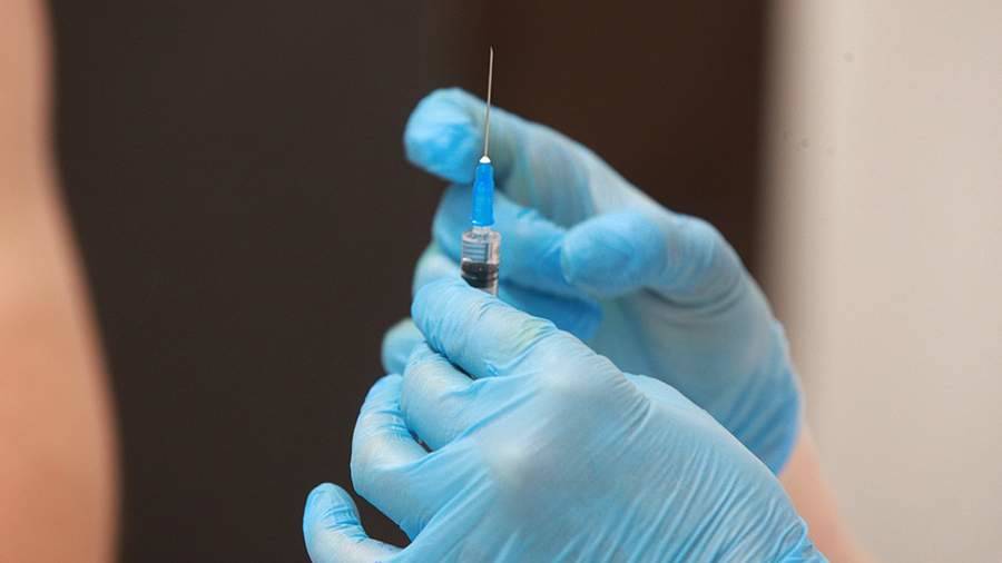 Песков прокомментировал решения региональных властей о вакцинации