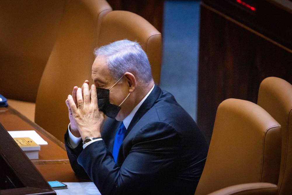 Первая реакция Нетанияху на новое правительство: все продали, это афера