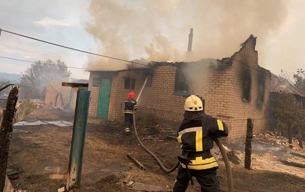 Пожары на Луганщине: Верховная Рада потребовала уволить главу области
