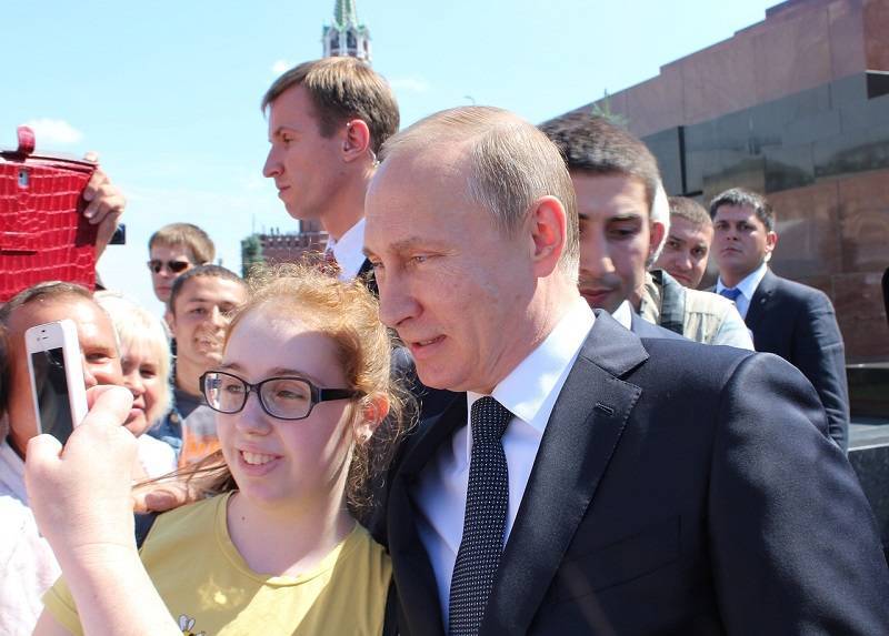 Владимир Путин поучаствует в открытии памятника Александру III в Гатчине