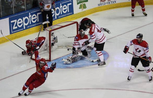 Тренер сборной Канады поделился ожиданиями от игры против россиян на ЧМ по хоккею