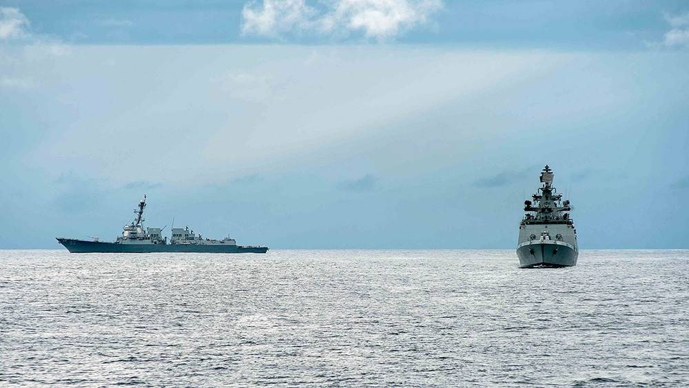 Видео инцидента с нидерландским фрегатом Evertsen в Черном море появилось в Сети