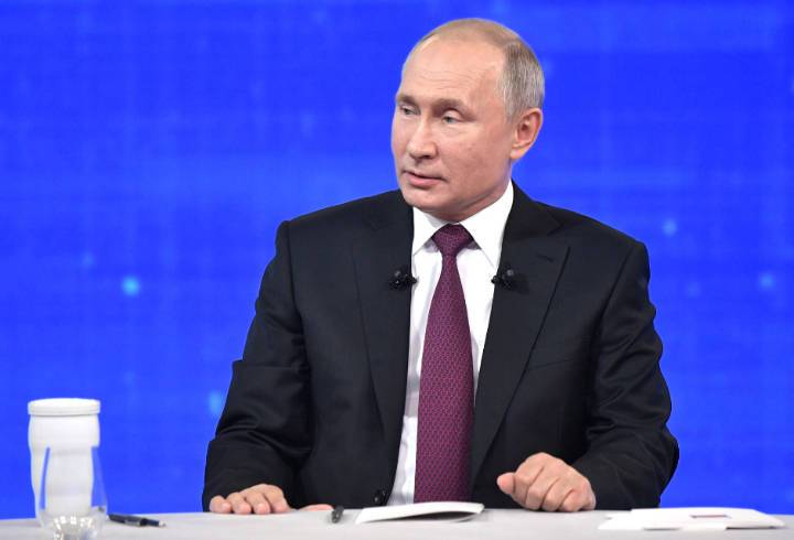 Владимир Путин рассказал, какой вакциной привился от коронавируса
