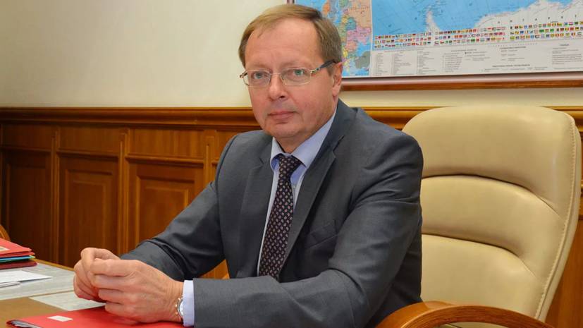Посол России обвинил Британию в дезинформации по ситуации с эсминцем