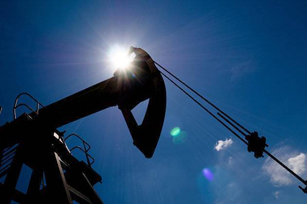 Цены на нефть ускорили рост в ожидании данных о запасах в США
