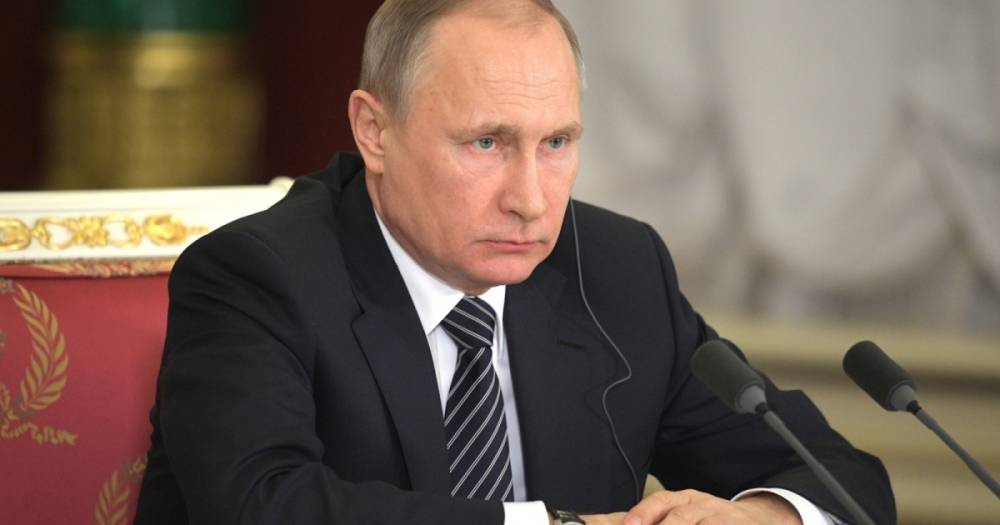 "Всё решают в Вашингтоне": Путин заявил, что не видит смысла встречаться с Зеленским