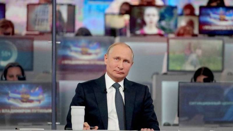 Путин пообещал не оставить без внимания ни один вопрос с «Прямой линии»