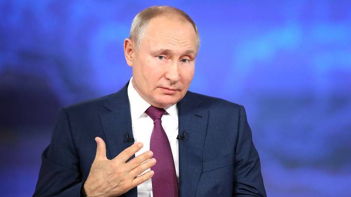 Путин поделился, что любит петь русские песни во время отдыха