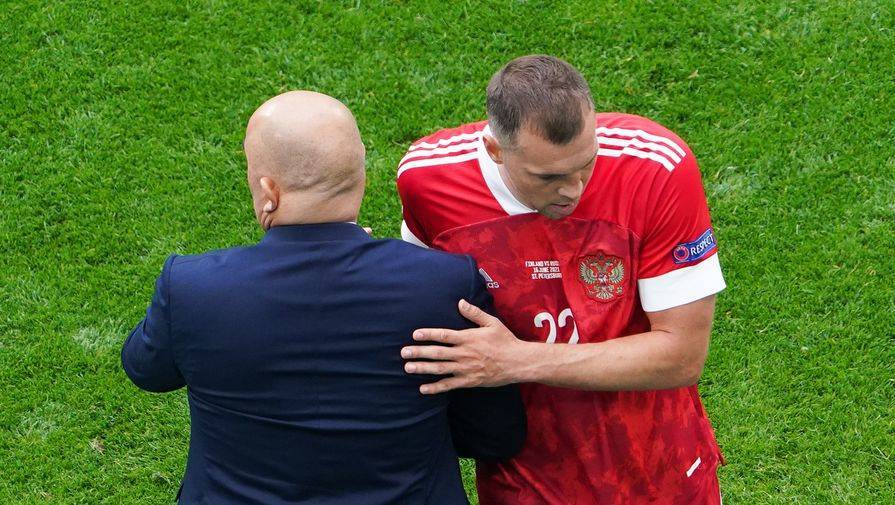 Черчесов заявил, что футболистам сборной не хватило эмоций на Евро-2020