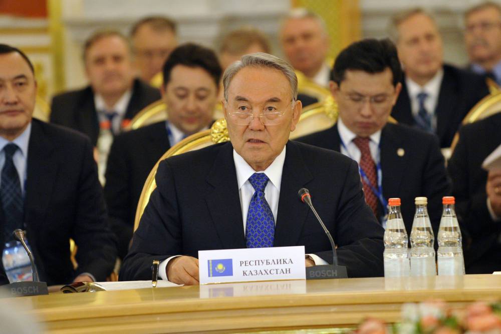 Назарбаев рассказал Путину о спасении от коронавируса российскими врачами