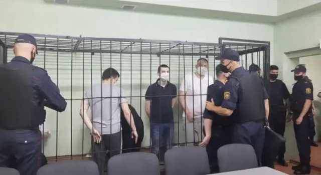 «Больше года ждал, что Россия своих не бросает»: Задержанный в Беларуси россиянин попросил Путина лишить его гражданства