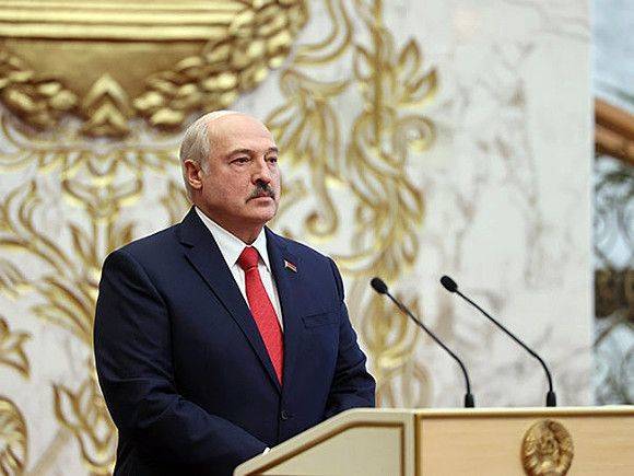 Лукашенко нашел объяснение западным санкциям против Белоруссии
