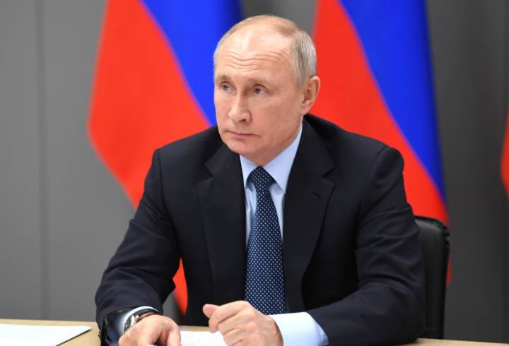Владимир Путин продлил льготную ипотеку на год - до 1 июля 2022 года