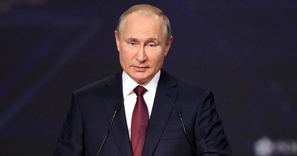 Путин: спад в экономике из-за COVID стал самым большим со времен ВОВ