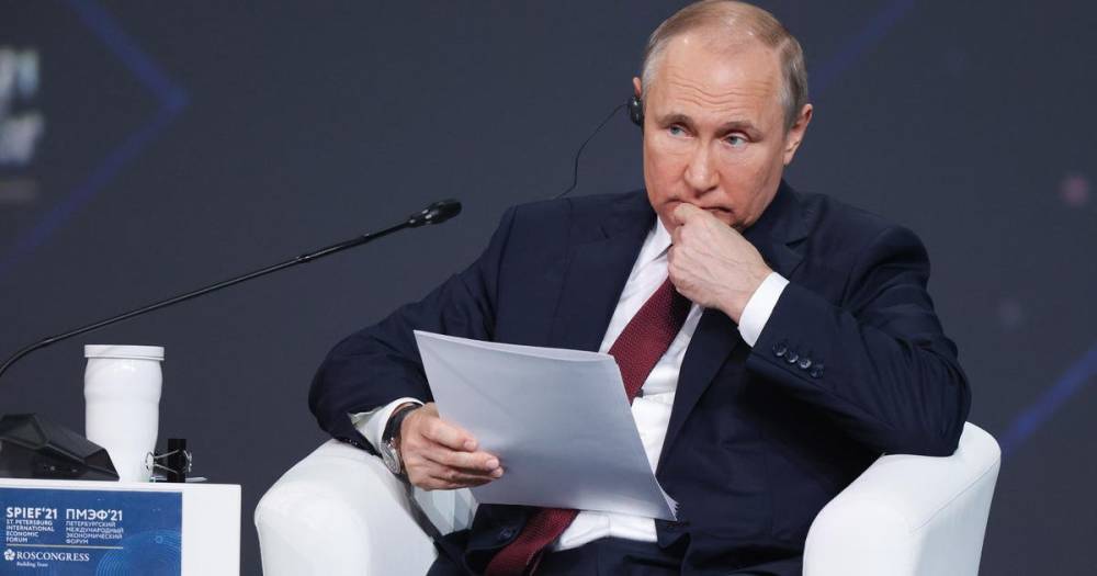 Путин призвал крупнейшие банки России подключиться к СБП до 1 июля