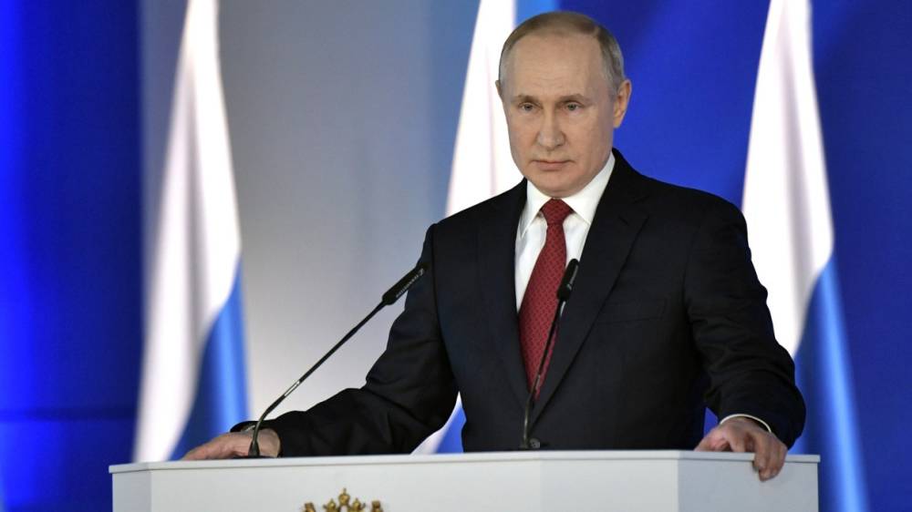 Путин заявил, что ему плевать на угрозы блокировки в соцсетях