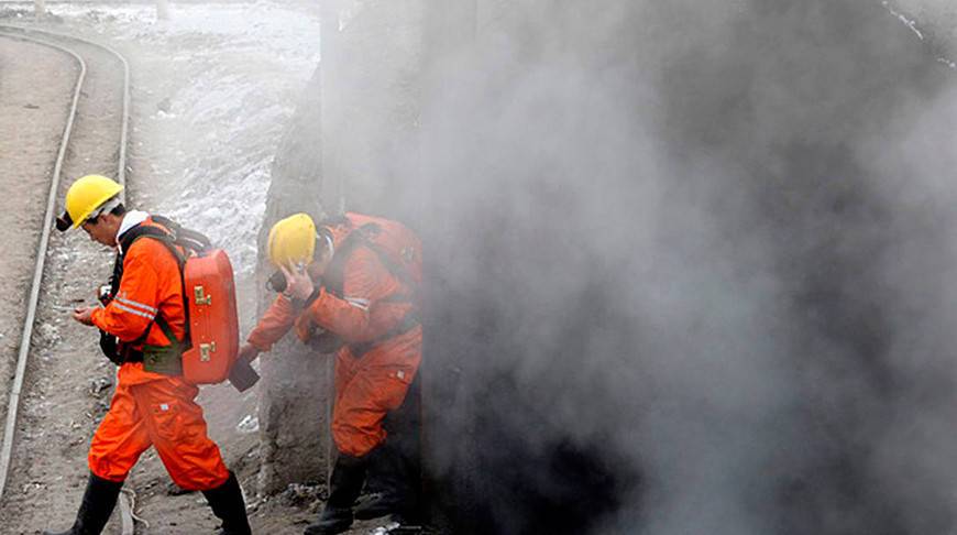 В Китае при взрыве на угольной шахте погиб один человек, семеро пропали без вести