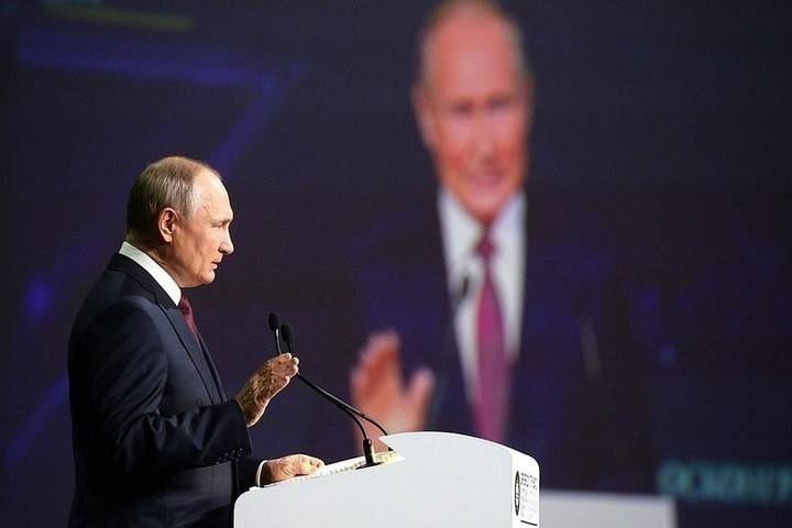 Владимир Путин отнес Новгородскую область к лучшим по уровню социальной защищённости