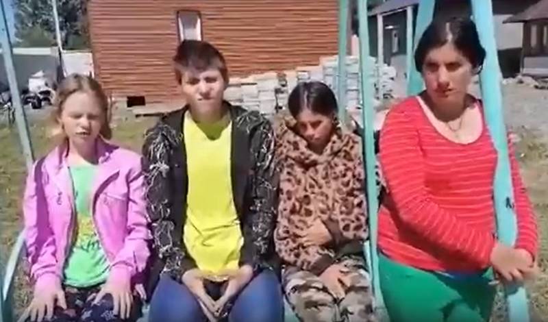 Тюменцы-инвалиды обратились в шоу «Мужское/Женское», чтобы остаться в приемной семье
