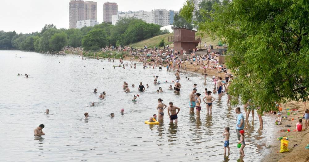 Москвичам назвали сроки начала купального сезона
