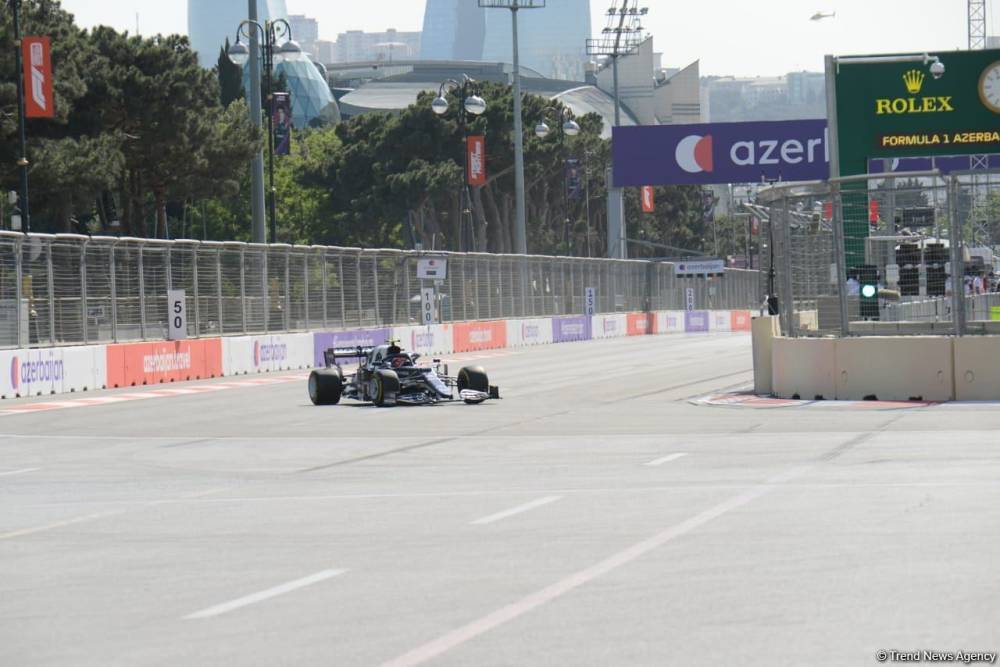 Стартовал Гран-при Азербайджана Формулы-1 – Прямой эфир