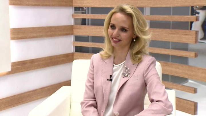 На телеканале «Россия 24» показали интервью с предполагаемой дочерью Путина