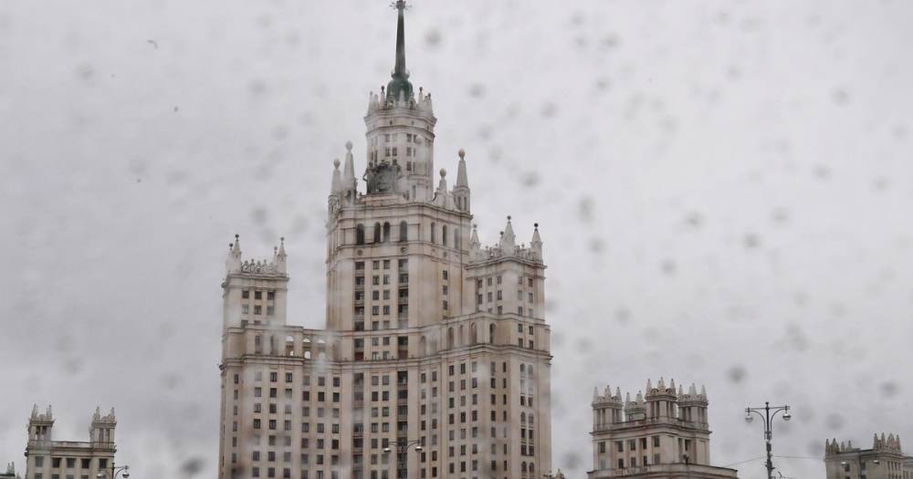 В Москве описали погоду словами «ведро воды на квадратный метр»