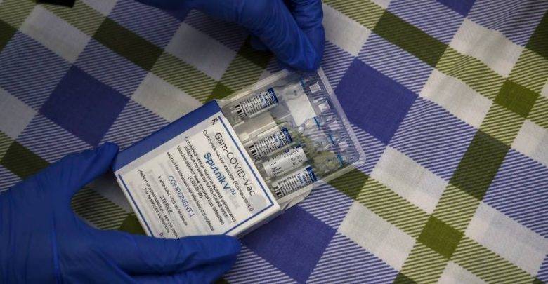Мурашко раскрыл стоимость вакцины "Спутник V"