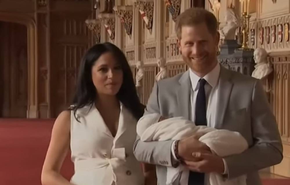 Назвали в честь двух великих женщин королевства: в СМИ появились подробности о новорожденной малышке Меган Маркл и принца Гарри